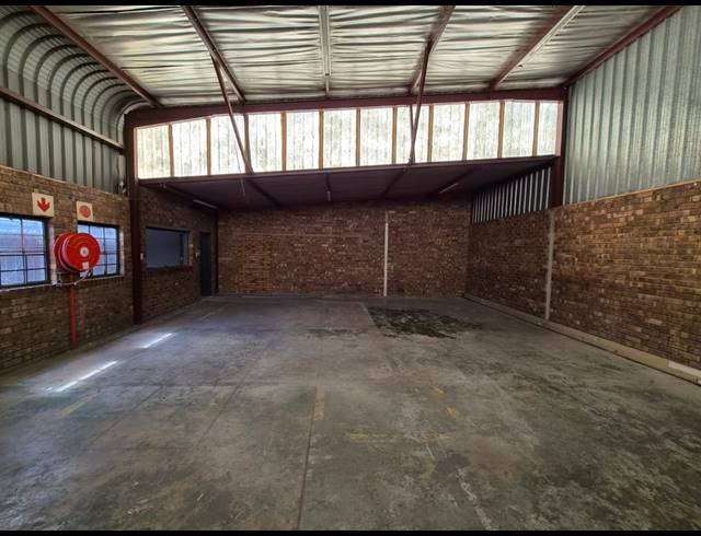 147M² WAREHOUSE TO LET IN WADEVILLE
